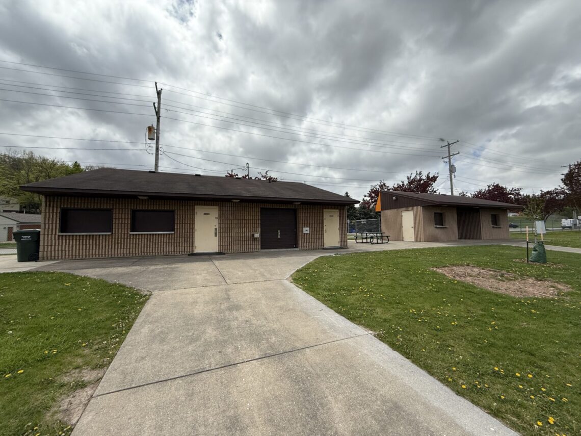 Picture of a pavilion with areas for concessions