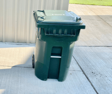 Picture of garbage bin