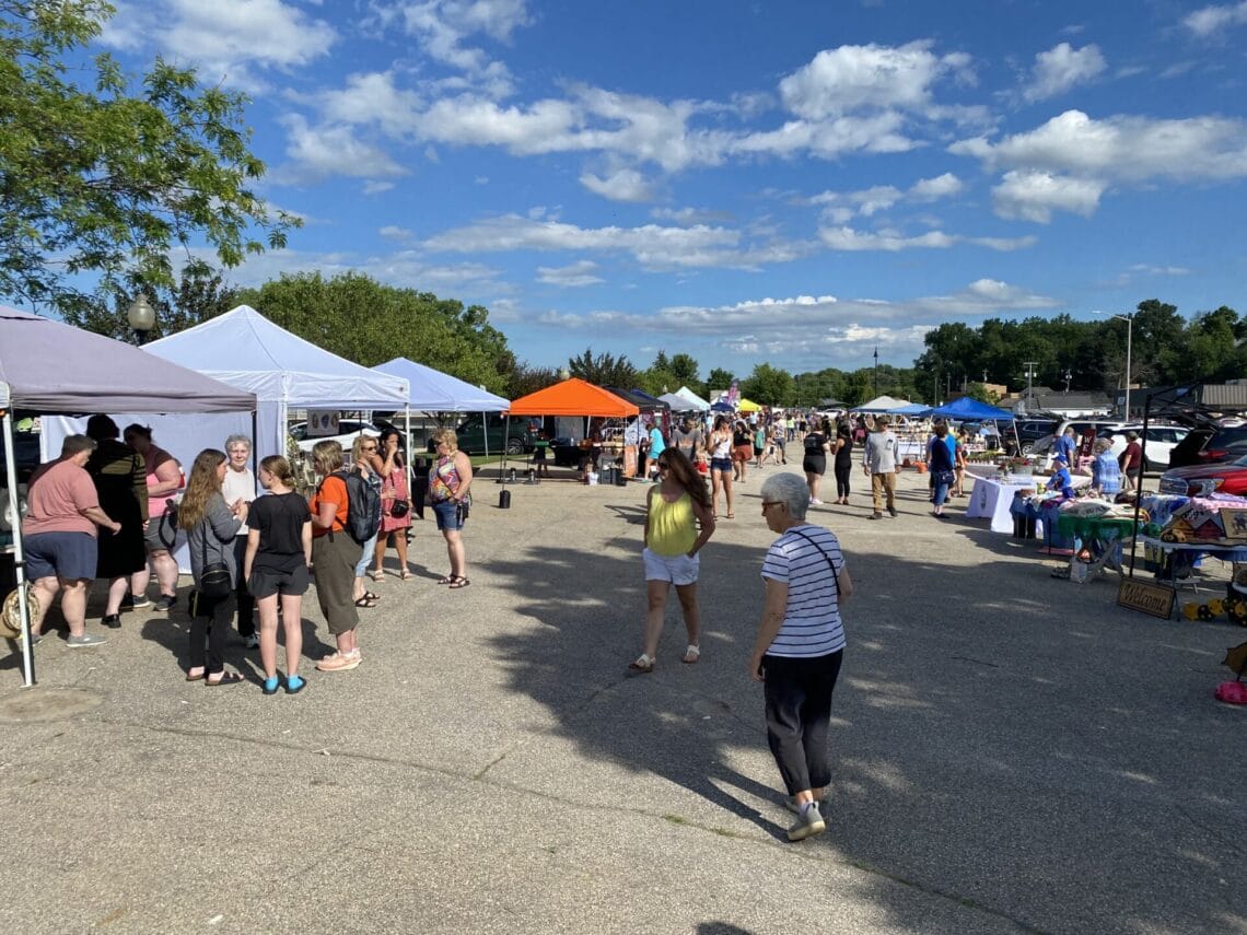 A busy farmers market